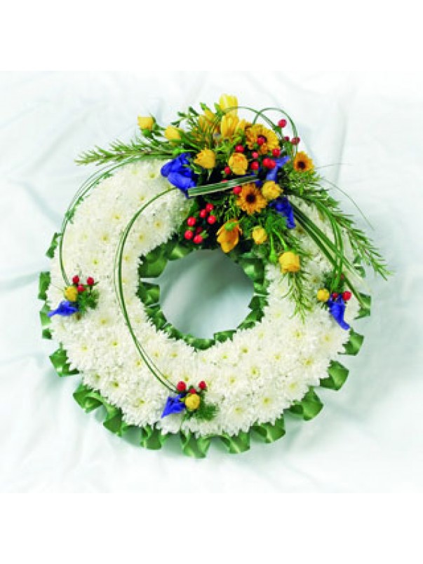Based White Wreath