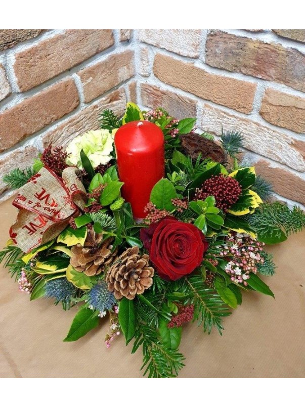 Modern Christmas Centerpiece