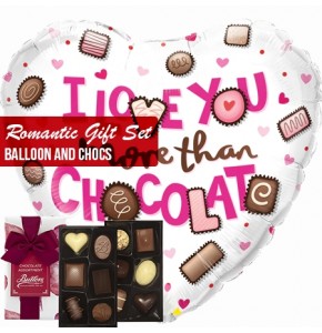 Romantic gift set heart balloon and chocs
